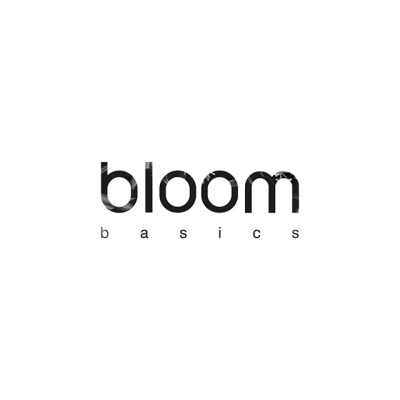 Logotipo com texto bloom basics em preto sobre fundo branco