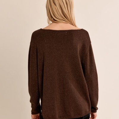 Camisola de malha castanha clara vista de costas