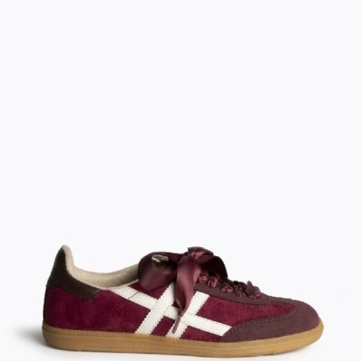 Sapatilha desportiva bordeaux e castanha com sola castanha clara