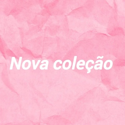 Texto Nova coleção em branco sobre fundo de papel rosa vincado.
