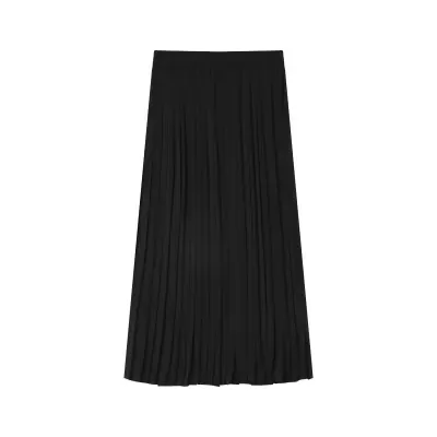 Saia midi preta plissada com cintura elástica