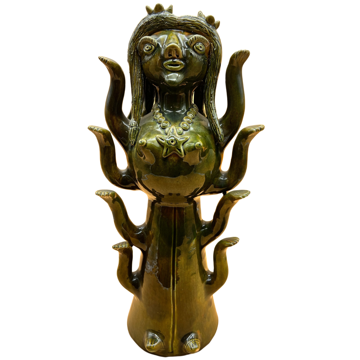 Estatueta cerâmica verde antropomórfica com múltiplos braços e colar em forma de estrela