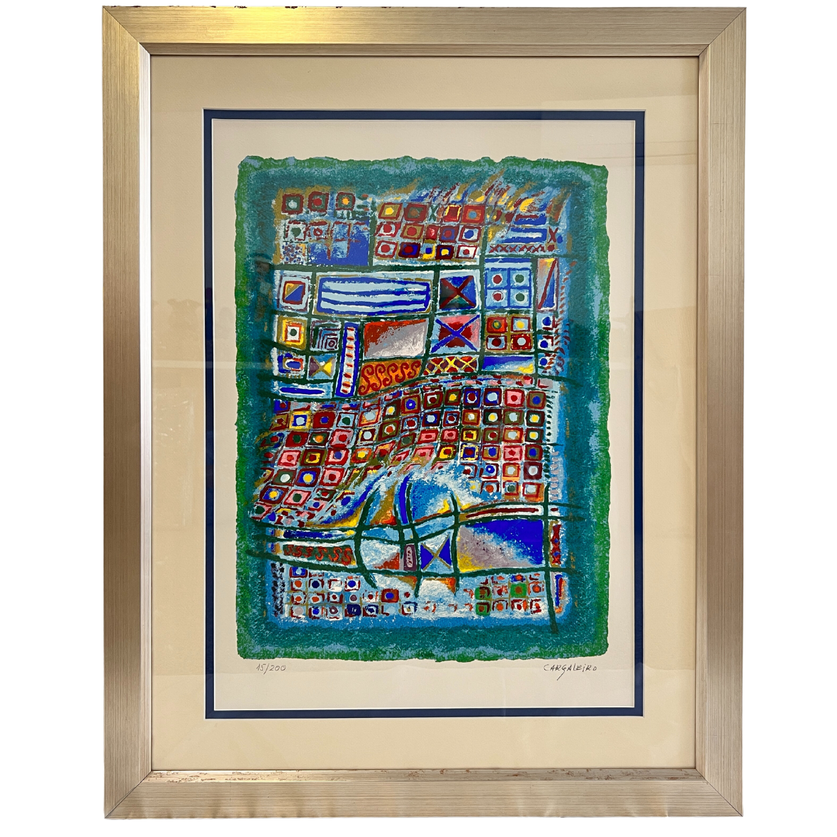 Obra de arte abstrata colorida em moldura dourada com passepartout creme e azul