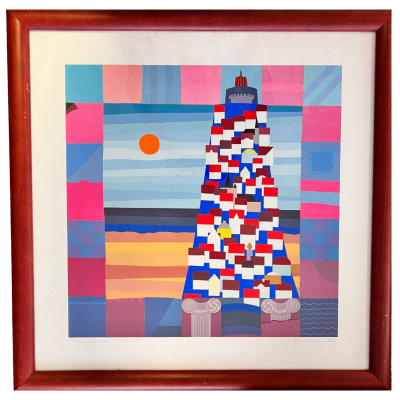 Pintura geométrica colorida de farol num quadro com moldura vermelha.