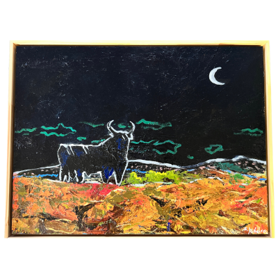 Pintura de touro à noite com lua crescente e terreno colorido