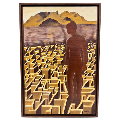 Pintura de figura humana sobre labirinto amarelo com montanhas castanhas ao fundo