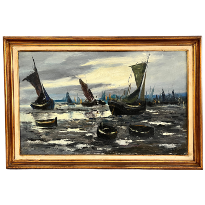 Pintura a óleo de barcos no mar com moldura dourada