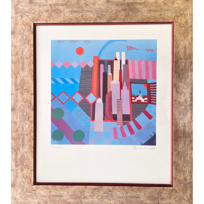 Quadro com gravura colorida de cidade estilizada em moldura castanha clara com detalhe vermelho