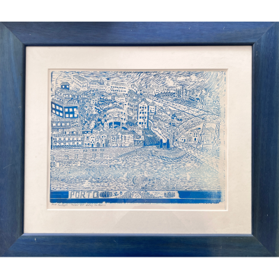 Gravura azul e branca de paisagem urbana moldurada a azul