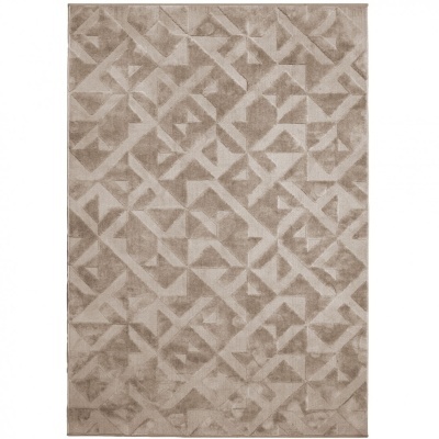 Tapete bege com padrão geométrico em relevo.