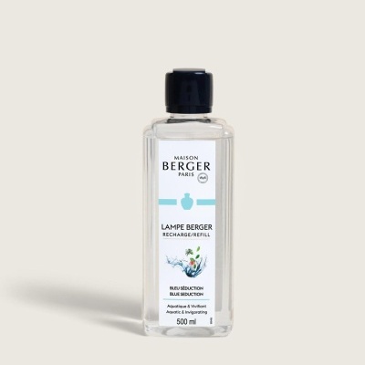 Frasco plástico transparente com tampa preta e rótulo branco com texto da Maison Berger Paris