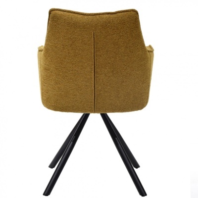 Cadeira castanha estofada com pernas pretas em fundo branco