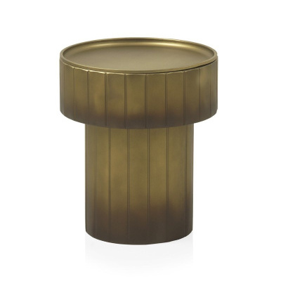Mesa auxiliar bronze metálica com textura estriada vertical e tampo liso