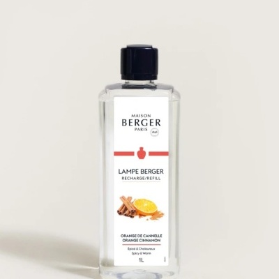 Frasco com líquido e rótulo Maison Berger Paris, essência Orange Cinnamon