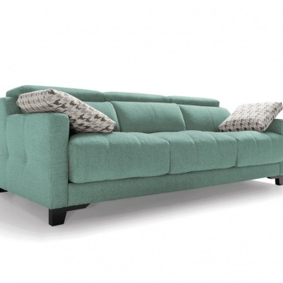 Sofá verde água com almofadas padrão pied-de-poule