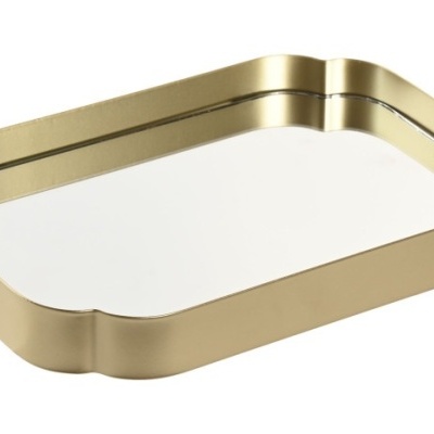 Bandeja retangular dourada com base espelhada