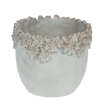 Vaso de cimento com flores esculpidas na borda