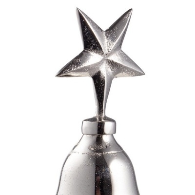 Objeto decorativo metálico prateado em forma de sino com estrela no topo