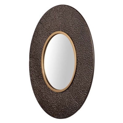 Espelho oval com moldura castanha granulada e bordas douradas