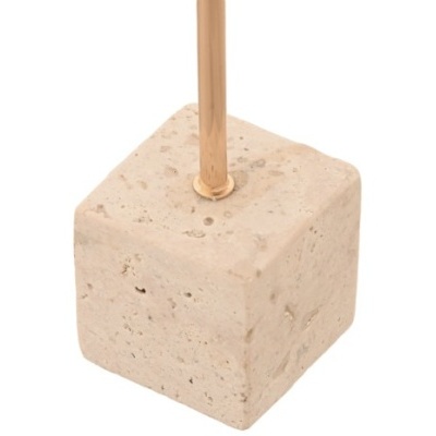 Base quadrada de pedra bege com haste metálica dourada