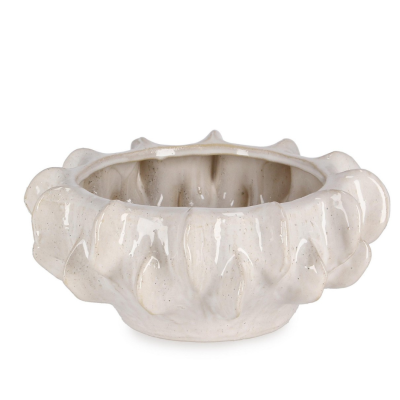 Vaso decorativo cerâmico branco com relevo ondulado e acabamento brilhante