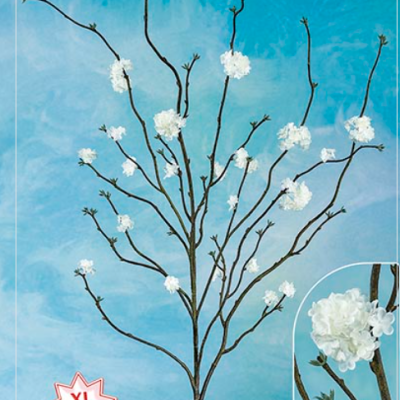 Ramo decorativo grande com flores brancas em fundo azul