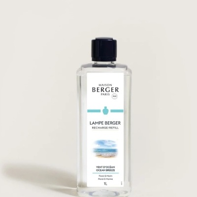 Frasco de recarga para lamparina perfumada transparente com etiqueta branca e tampa preta