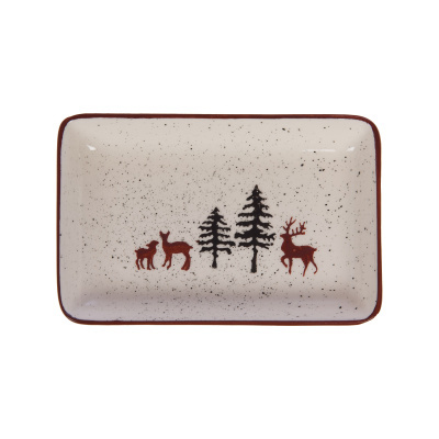 Prato retangular creme com decoração de veados e árvores.
