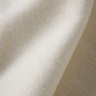 Pano de tecido branco com textura macia e felpuda