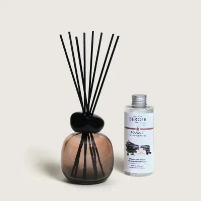 Difusor de varetas em vidro vinho com frasco de essência Maison Berger