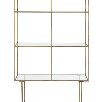 Estante metálica dourada com prateleiras de vidro