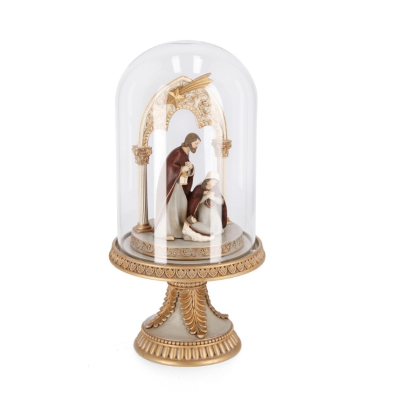 Peça decorativa religiosa com figuras sob cúpula transparente