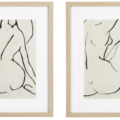 Duas molduras de madeira clara com ilustrações minimalistas em preto e branco de corpos humanos nus.