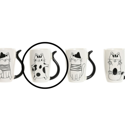 Quatro canecas brancas com desenhos de gatos e pegas pretas