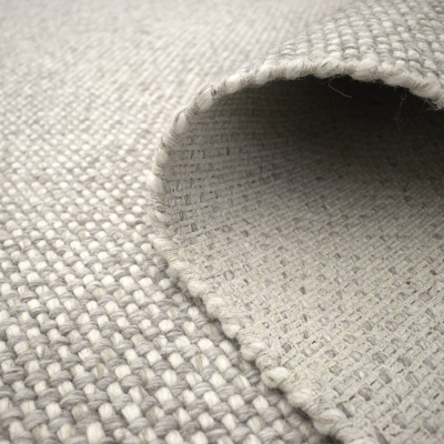 tapete tecido bege com textura entrelaçada