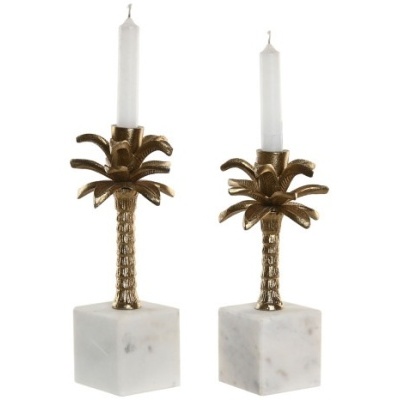 Par de castiçais em forma de palmeira com bases de mármore branco e velas brancas