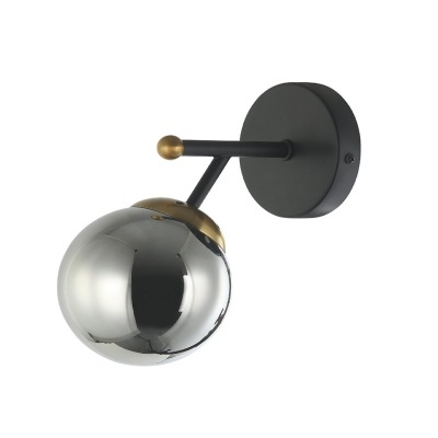 Candeeiro de parede metálico preto e dourado com cúpula refletora prata