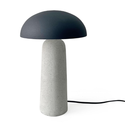 Candeeiro de mesa com base cinza claro e cúpula preta