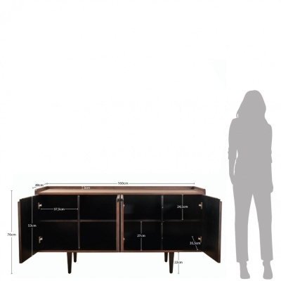 Móvel buffet castanho com portas abertas e prateleiras visíveis, em fundo branco