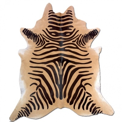 Tapete com padrão de pele de zebra em tons castanho claro e escuro