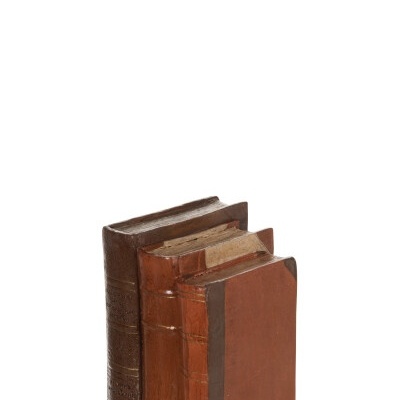 Três livros antigos com capas de couro castanho