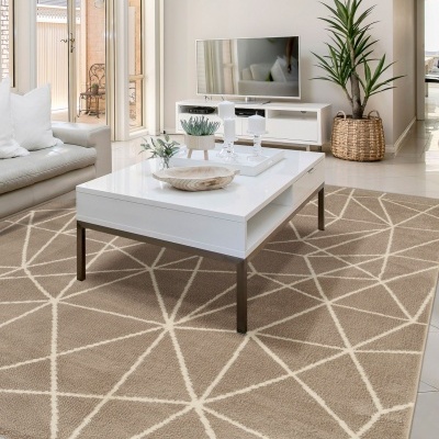 Tapete bege com padrão geométrico branco numa sala de estar moderna