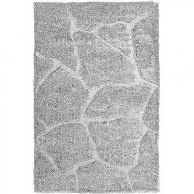 Tapete cinza com padrão de pedras irregulares em relevo.