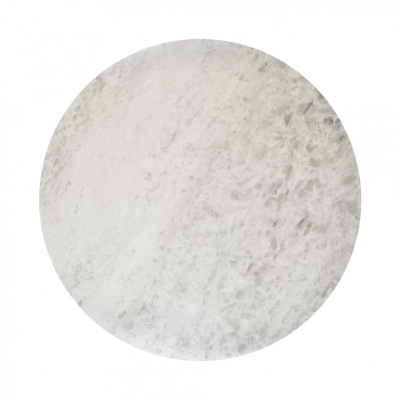 Prato branco redondo com textura irregular visto de cima