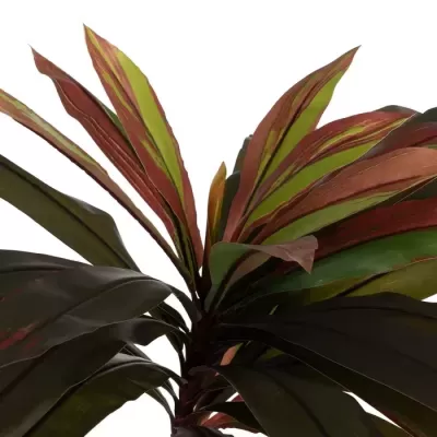 Planta artificial com folhas verde, vermelho e castanho