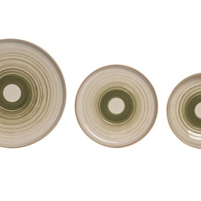 Três pratos redondos em cerâmica com padrão de círculos concêntricos verdes e bege