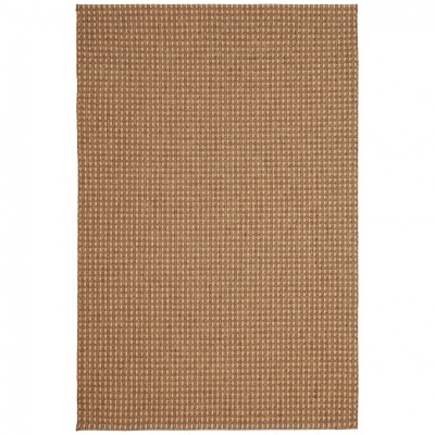 Tapete castanho com padrão de losangos brancos