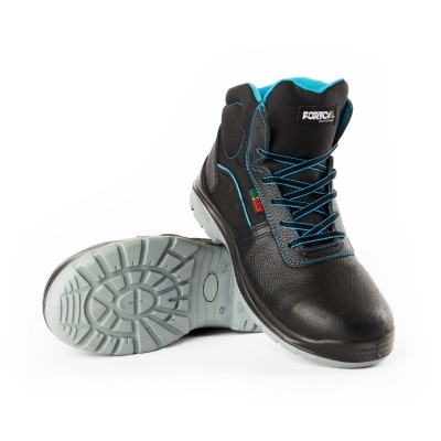 Bota de segurança preta com sola cinzenta e atacadores azuis