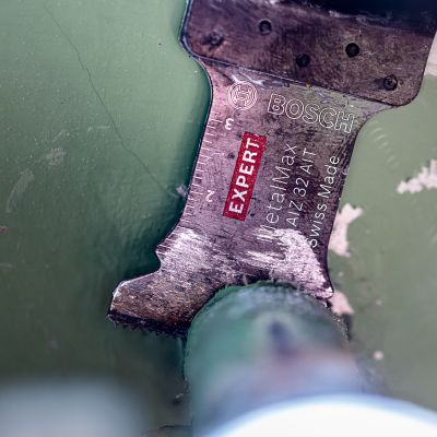 Lâmina metálica Bosch Expert com texto gravado