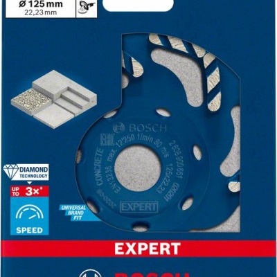 Disco de serra BOSCH EXPERT Concrete 125 mm em embalagem azul e vermelha